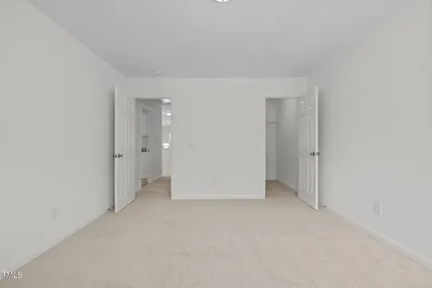 324 Farrow Glen Loop Cary NC 27519