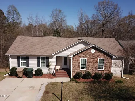 133 Lynn Drive Clayton NC 27520