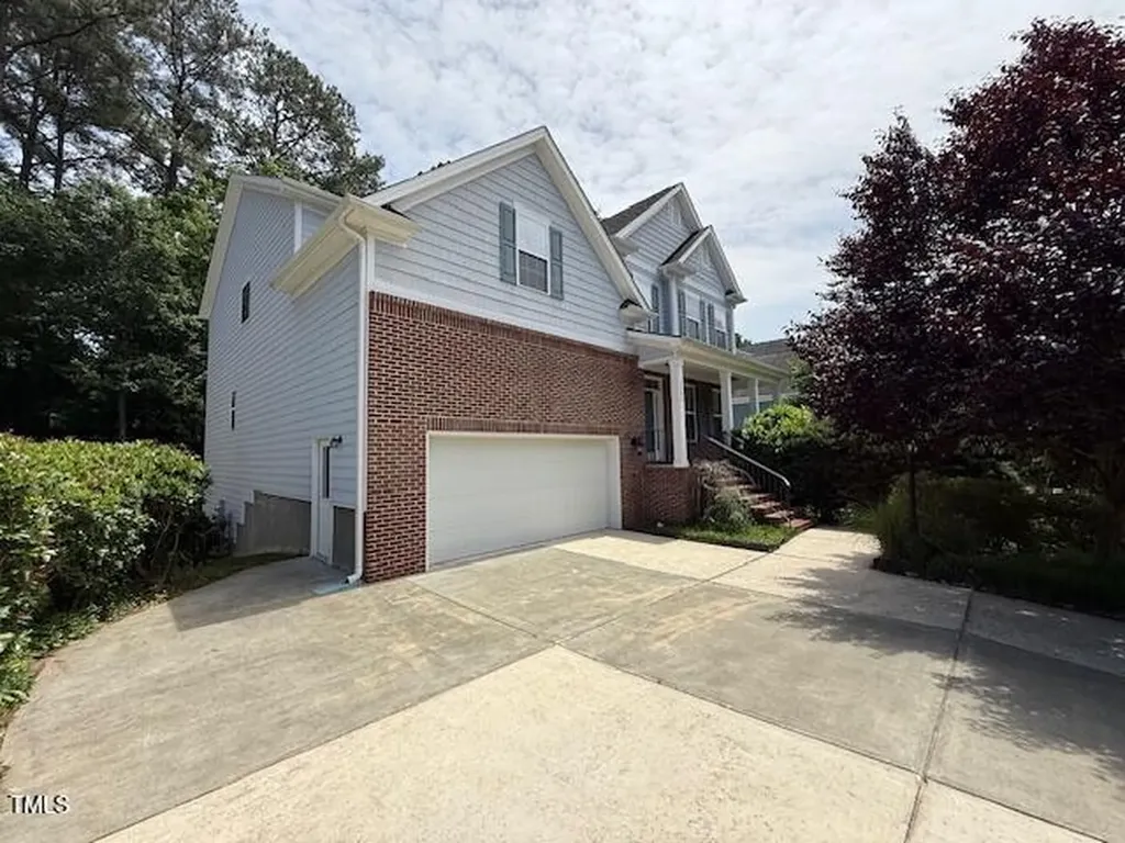5804 Claribel Court Raleigh NC 27612
