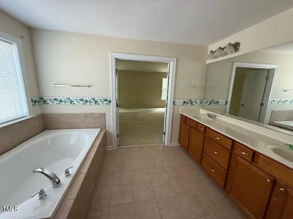 5804 Claribel Court Raleigh NC 27612