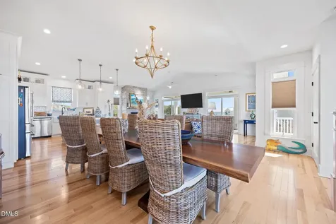 2616 Lennoxville Road Beaufort NC 28516