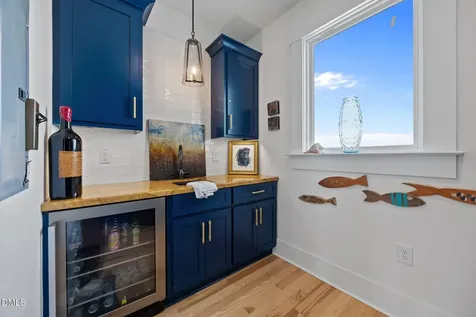 2616 Lennoxville Road Beaufort NC 28516