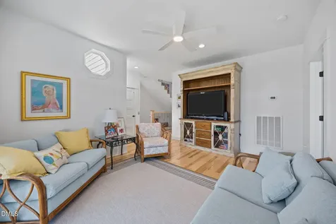 2616 Lennoxville Road Beaufort NC 28516