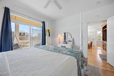 2616 Lennoxville Road Beaufort NC 28516