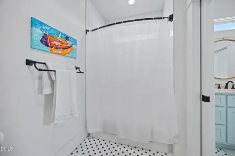 2616 Lennoxville Road Beaufort NC 28516