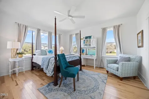 2616 Lennoxville Road Beaufort NC 28516