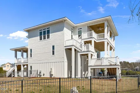 2616 Lennoxville Road Beaufort NC 28516