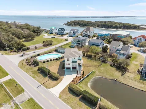 2616 Lennoxville Road Beaufort NC 28516