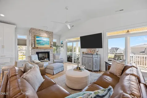 2616 Lennoxville Road Beaufort NC 28516
