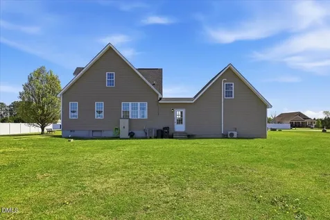 8806 Eatchel Court Sims NC 27880