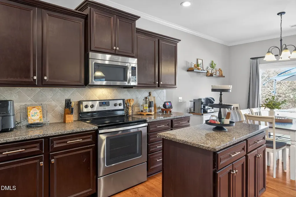 5720 Lumiere Street Holly Springs NC 27540