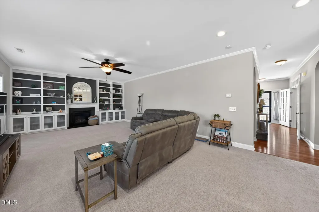 5720 Lumiere Street Holly Springs NC 27540