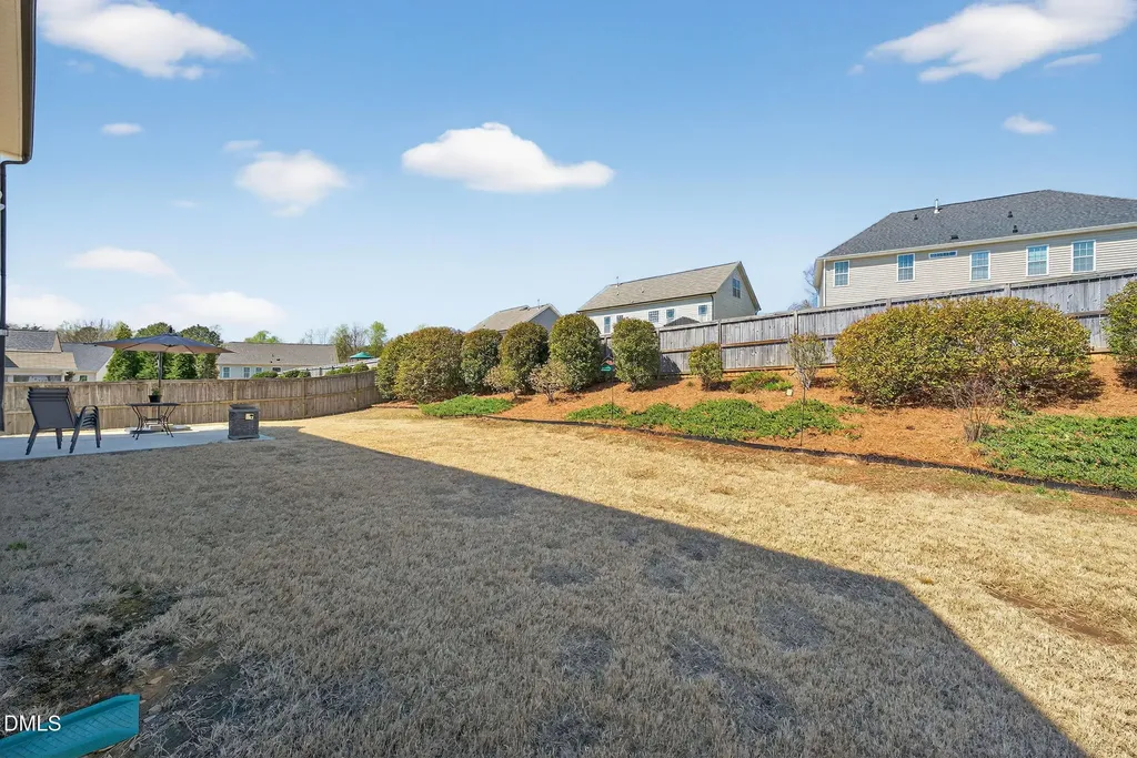 5720 Lumiere Street Holly Springs NC 27540