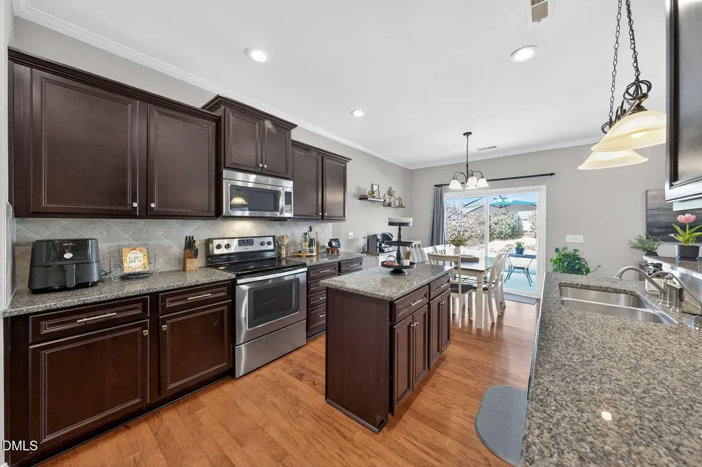 5720 Lumiere Street Holly Springs NC 27540