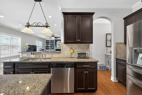 5720 Lumiere Street Holly Springs NC 27540