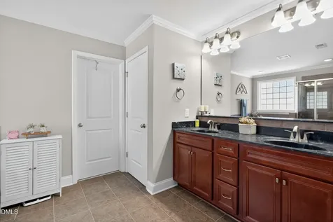5720 Lumiere Street Holly Springs NC 27540
