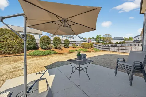 5720 Lumiere Street Holly Springs NC 27540