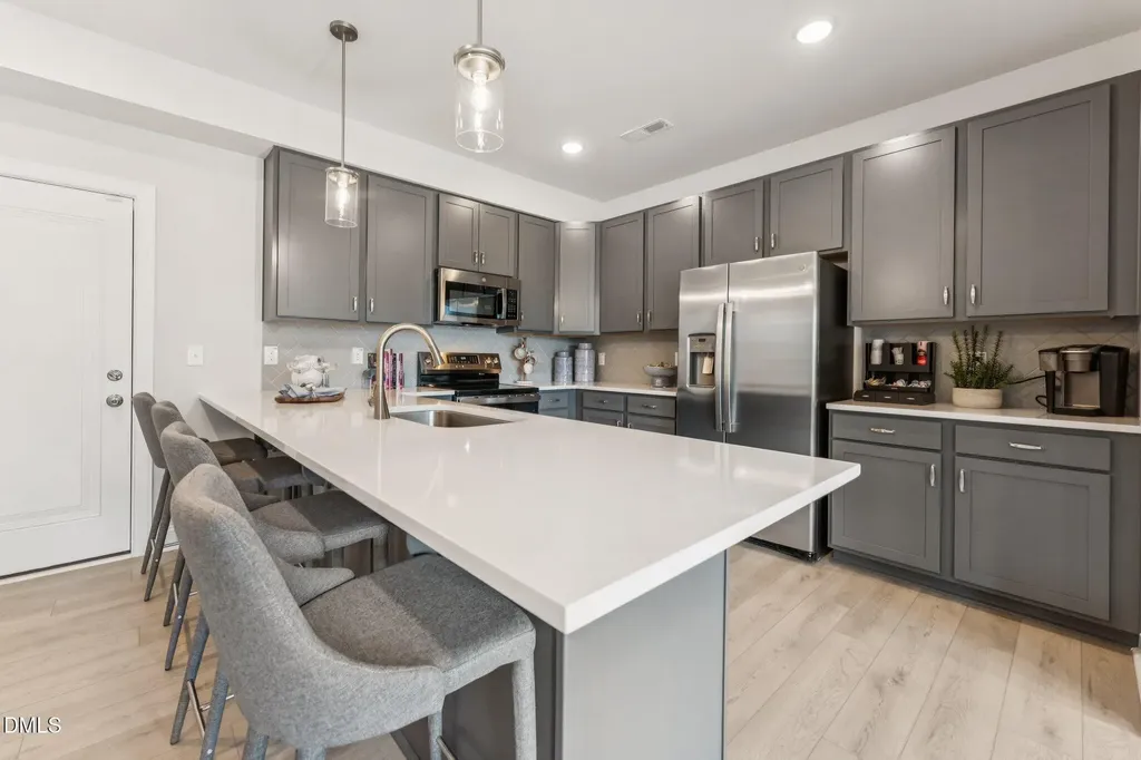 148 N White Street Wake Forest NC 27587
