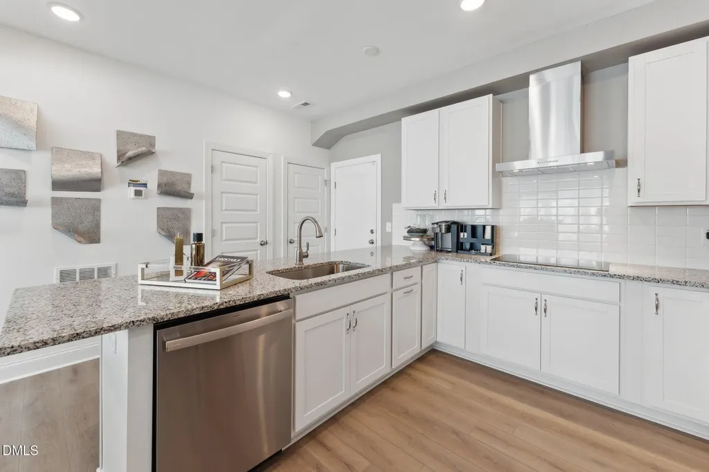 148 N White Street Wake Forest NC 27587