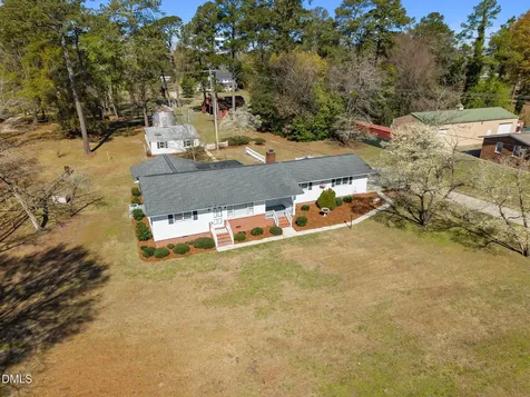 3833 Dunn Road Eastover NC 28312
