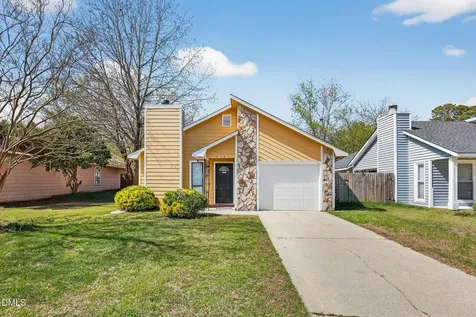 516 Auburndale Lane Fayetteville NC 28314