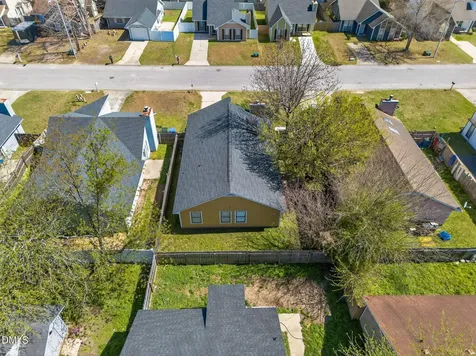 516 Auburndale Lane Fayetteville NC 28314