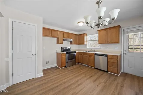 817 Hemlock Avenue Durham NC 27707