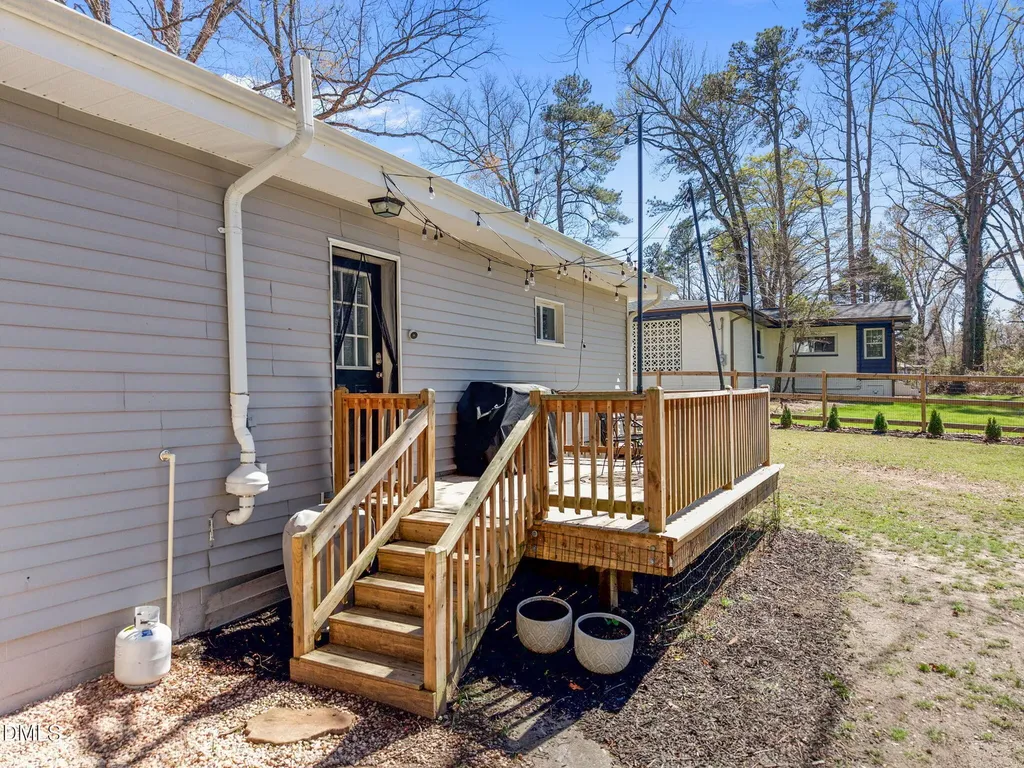 552 Rose Lane Raleigh NC 27610
