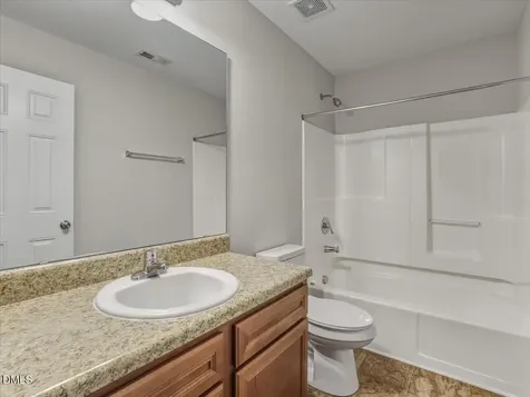 810 Howdenshire Knightdale NC 27545