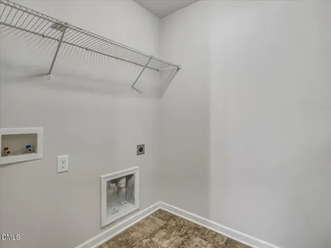 810 Howdenshire Knightdale NC 27545