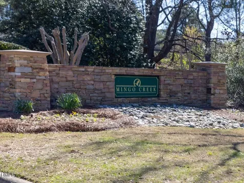 810 Howdenshire Knightdale NC 27545