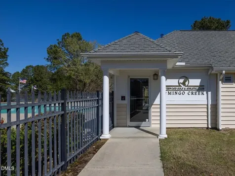810 Howdenshire Knightdale NC 27545