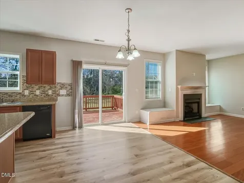 810 Howdenshire Knightdale NC 27545