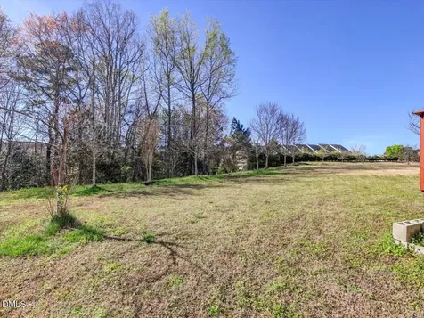 810 Howdenshire Knightdale NC 27545