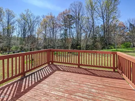 810 Howdenshire Knightdale NC 27545