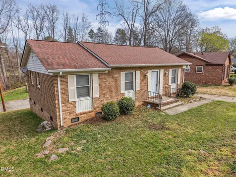 2419 Fernbrook Road Greensboro NC 27405