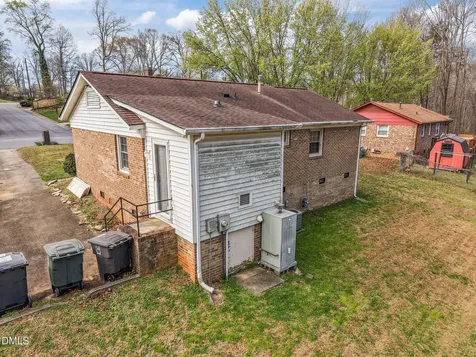 2419 Fernbrook Road Greensboro NC 27405
