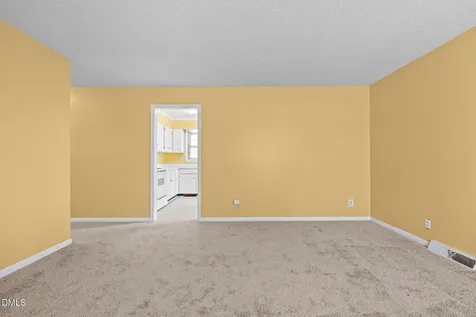 2419 Fernbrook Road Greensboro NC 27405