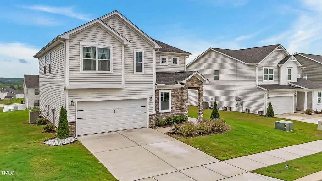 25 Hartford Lane Fuquay Varina NC 27526