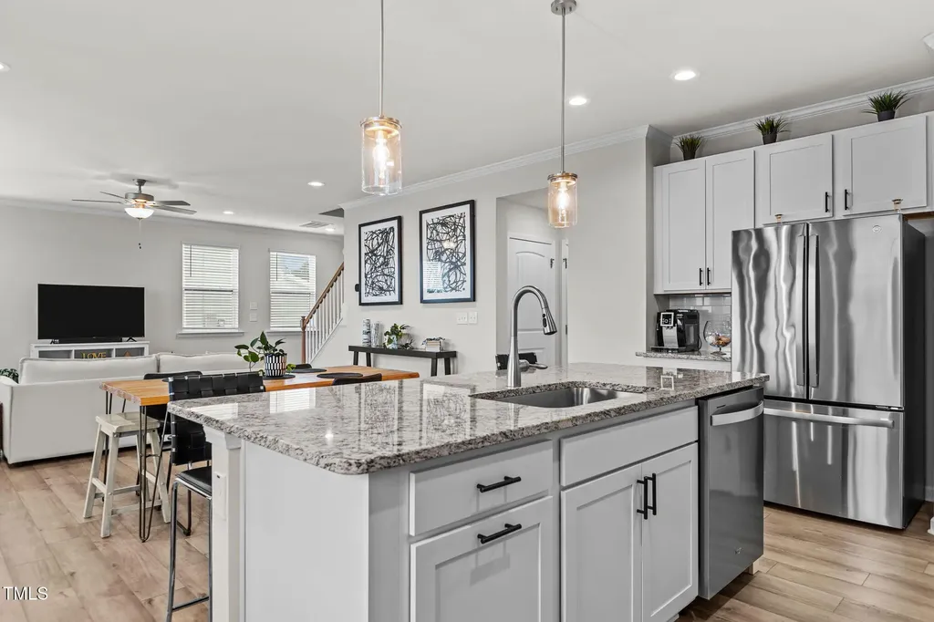 25 Hartford Lane Fuquay Varina NC 27526