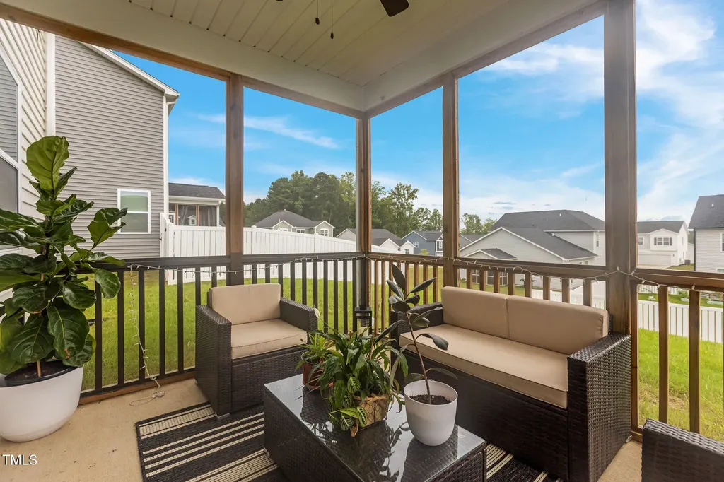 25 Hartford Lane Fuquay Varina NC 27526