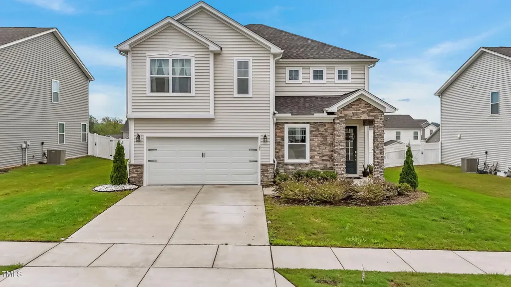 25 Hartford Lane Fuquay Varina NC 27526