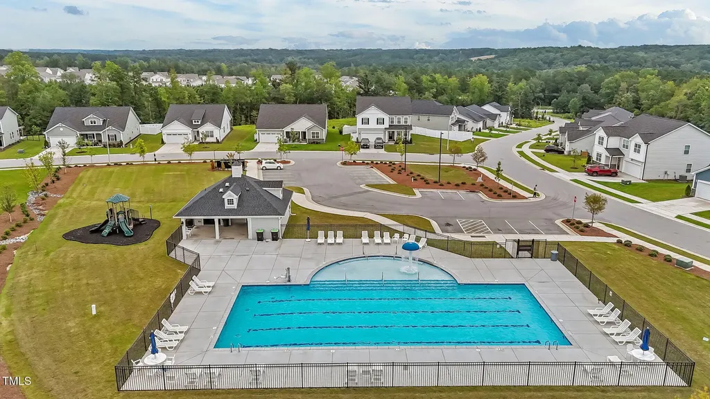 25 Hartford Lane Fuquay Varina NC 27526