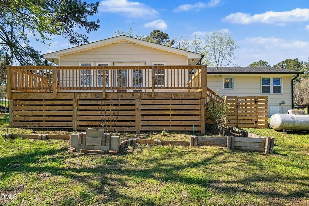 301 Lane Of Sir Kay Garner NC 27529