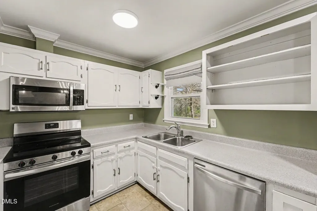 301 Lane Of Sir Kay Garner NC 27529