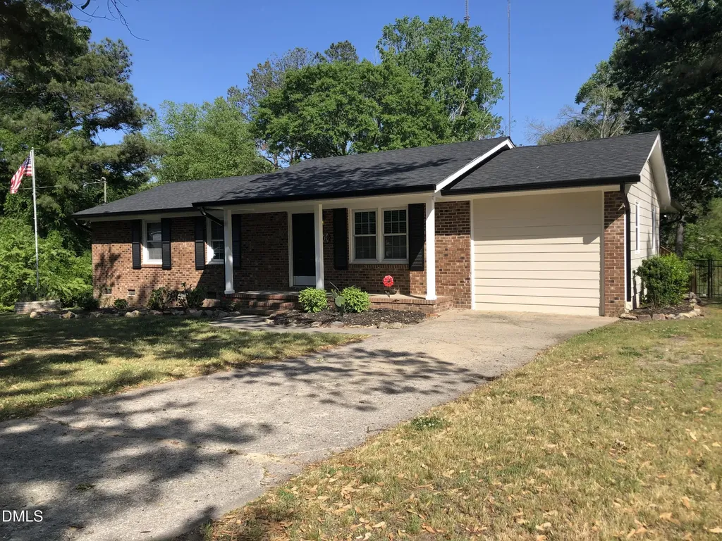 301 Lane Of Sir Kay Garner NC 27529