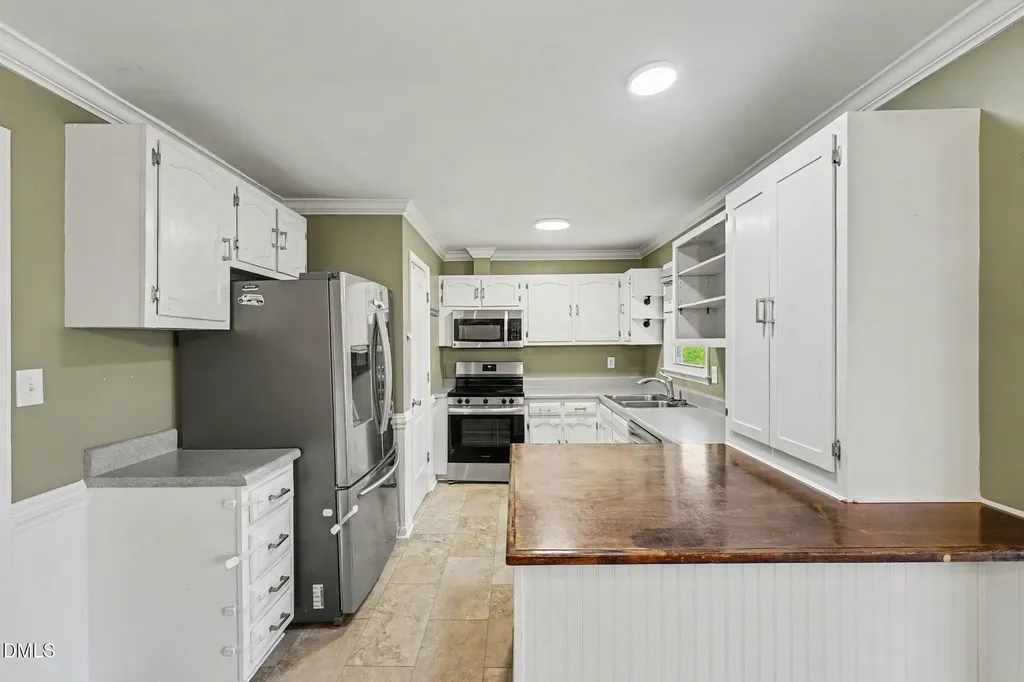 301 Lane Of Sir Kay Garner NC 27529
