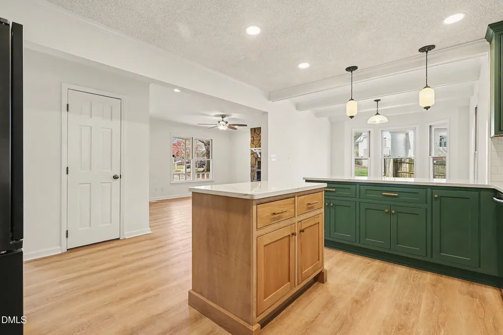 1912 Red Oak Lane Clayton NC 27520