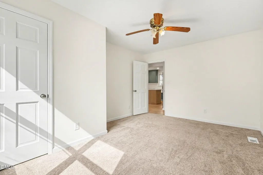 1912 Red Oak Lane Clayton NC 27520