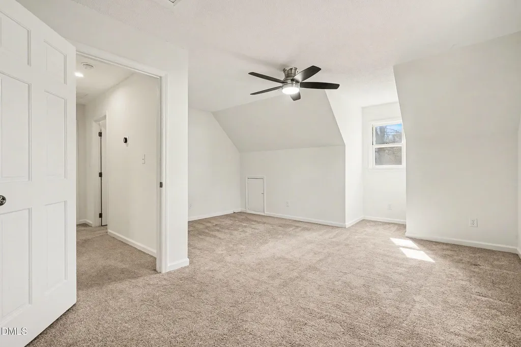 1912 Red Oak Lane Clayton NC 27520